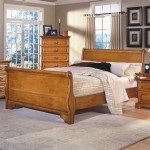 Queen Size Oak Sleigh Bed