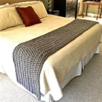 What Size Throw Blanket For End Of King Bed